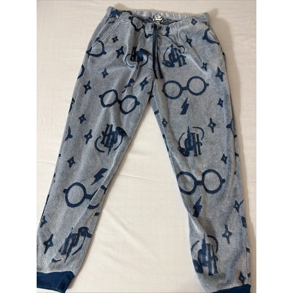 Wizarding World of Harry Potter Women’s Fleece Pajama Set